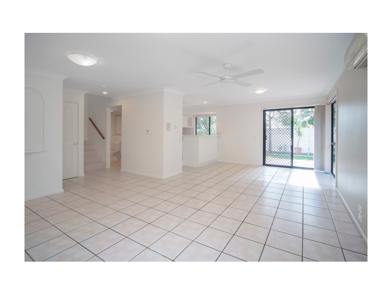 42/60 Caseys Road, Hope Island QLD 4212