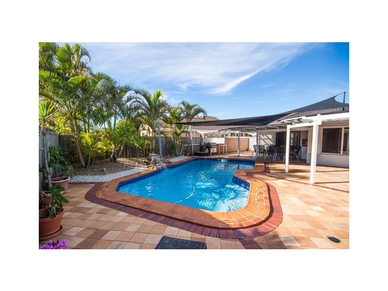 10 Glenwater Crescent, Monterey Keys QLD 4212