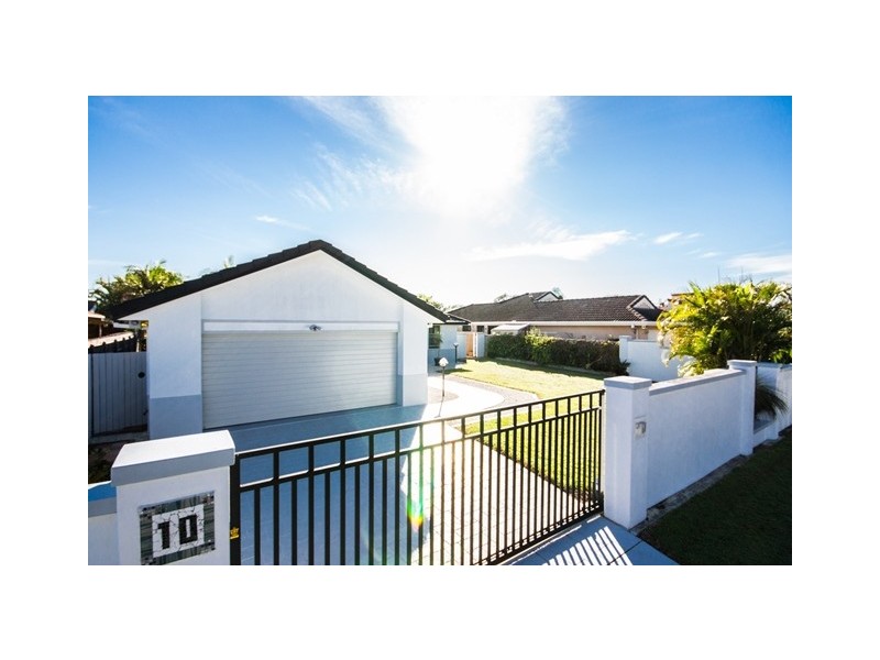 10 Glenwater Crescent, Monterey Keys QLD 4212