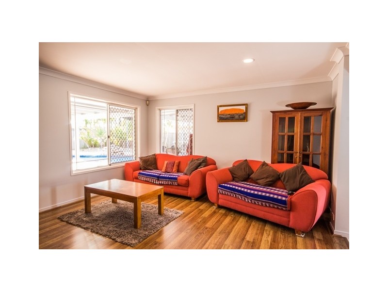 10 Glenwater Crescent, Monterey Keys QLD 4212