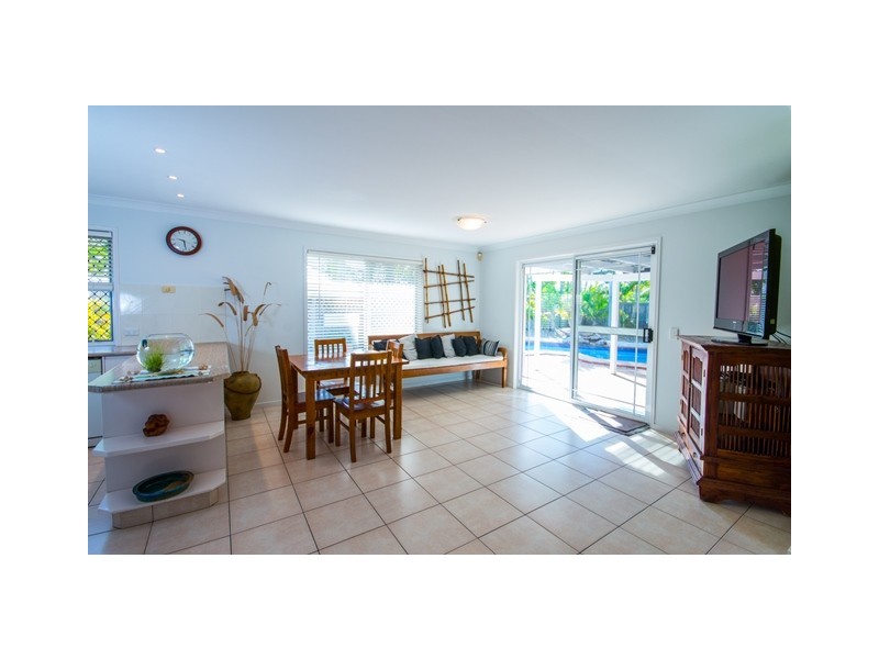 10 Glenwater Crescent, Monterey Keys QLD 4212