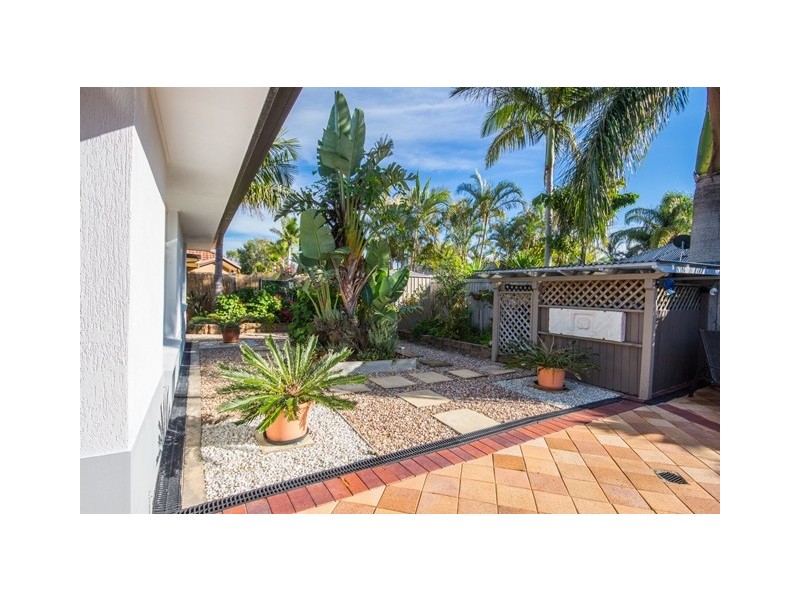 10 Glenwater Crescent, Monterey Keys QLD 4212
