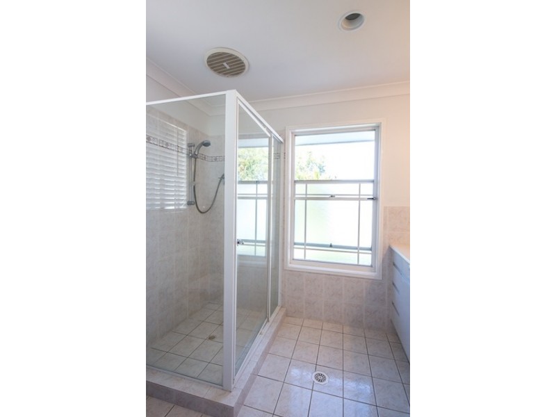 10 Glenwater Crescent, Monterey Keys QLD 4212