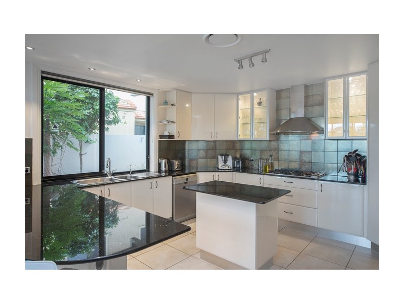 2161 Beaufort Way, Hope Island QLD 4212