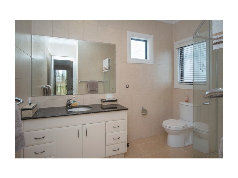 2161 Beaufort Way, Hope Island QLD 4212