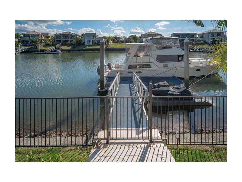 2161 Beaufort Way, Hope Island QLD 4212