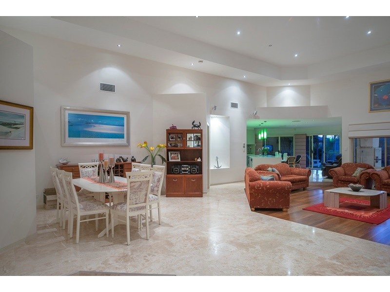 1084 Killymoon Drive, Hope Island QLD 4212