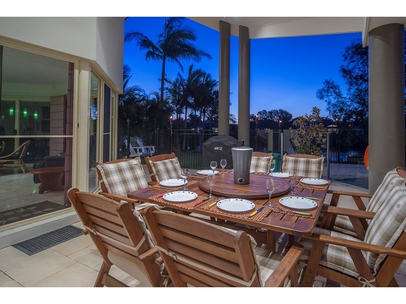 1084 Killymoon Drive, Hope Island QLD 4212