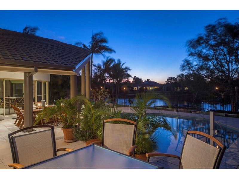 1084 Killymoon Drive, Hope Island QLD 4212