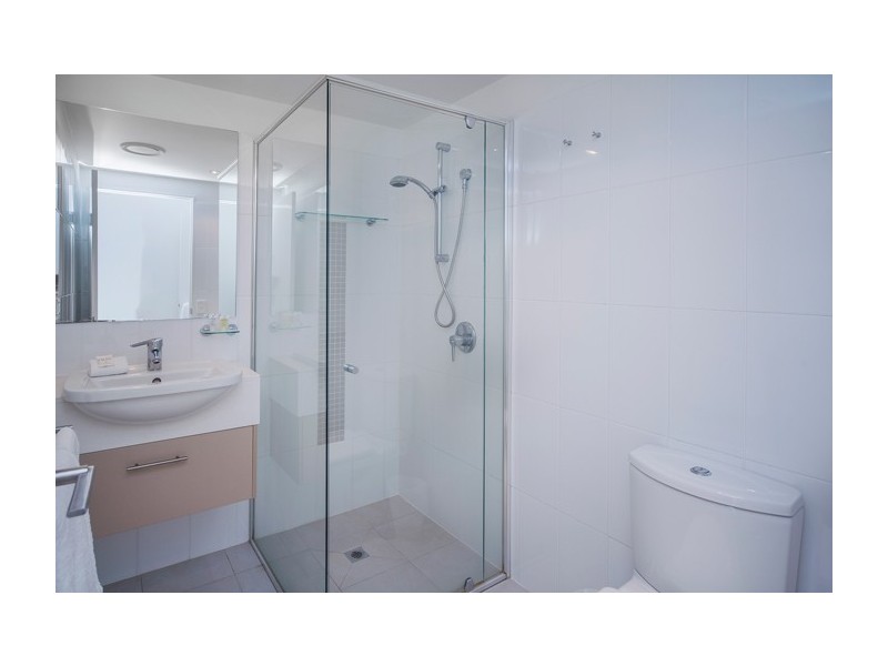 1114/2 Activa Way, Hope Island QLD 4212