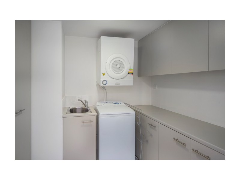 1114/2 Activa Way, Hope Island QLD 4212