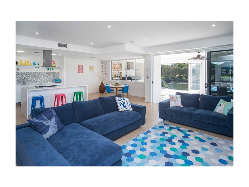 7657 Fairway Boulevard, Hope Island QLD 4212