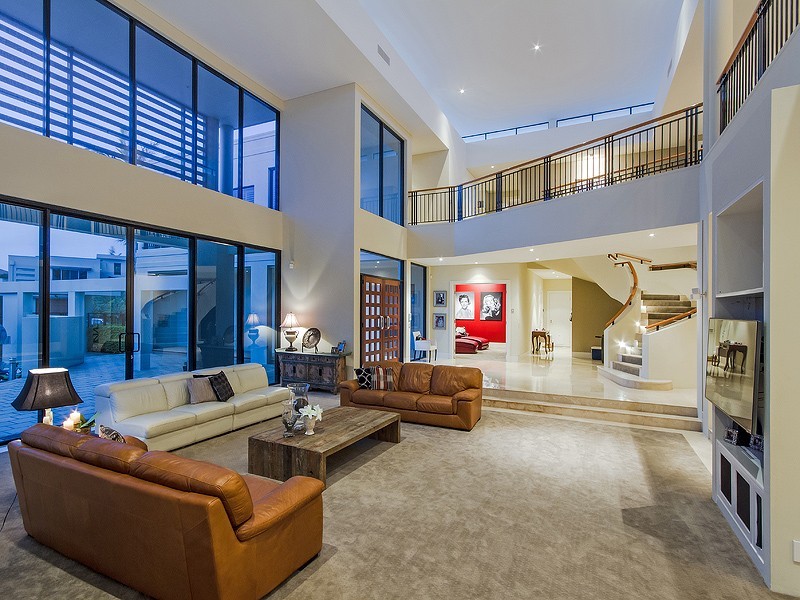 1133 Beechwood Drive, Hope Island QLD 4212