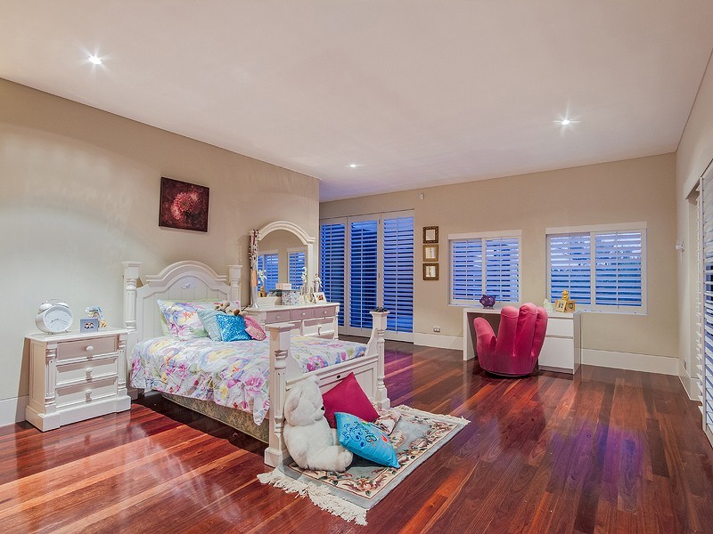 1133 Beechwood Drive, Hope Island QLD 4212