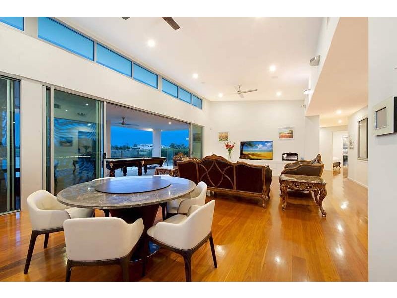 31 Ferrymans Court, Helensvale QLD 4212