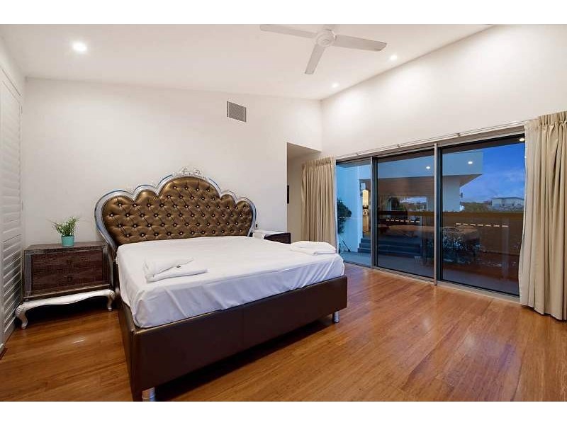 31 Ferrymans Court, Helensvale QLD 4212
