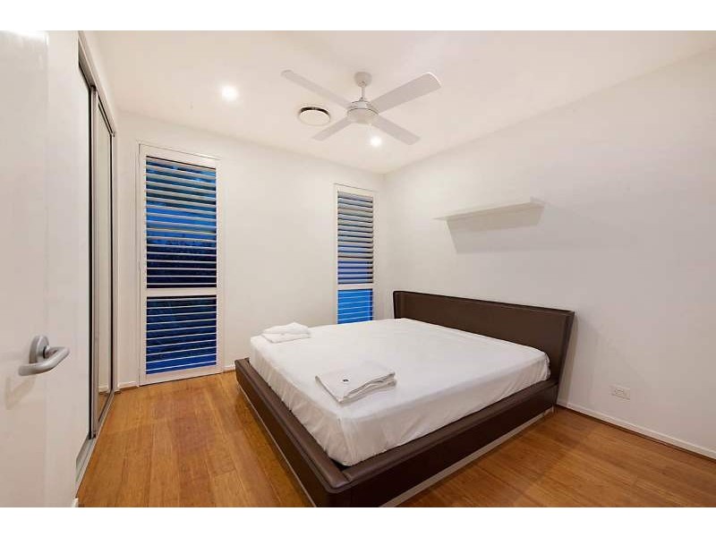 31 Ferrymans Court, Helensvale QLD 4212