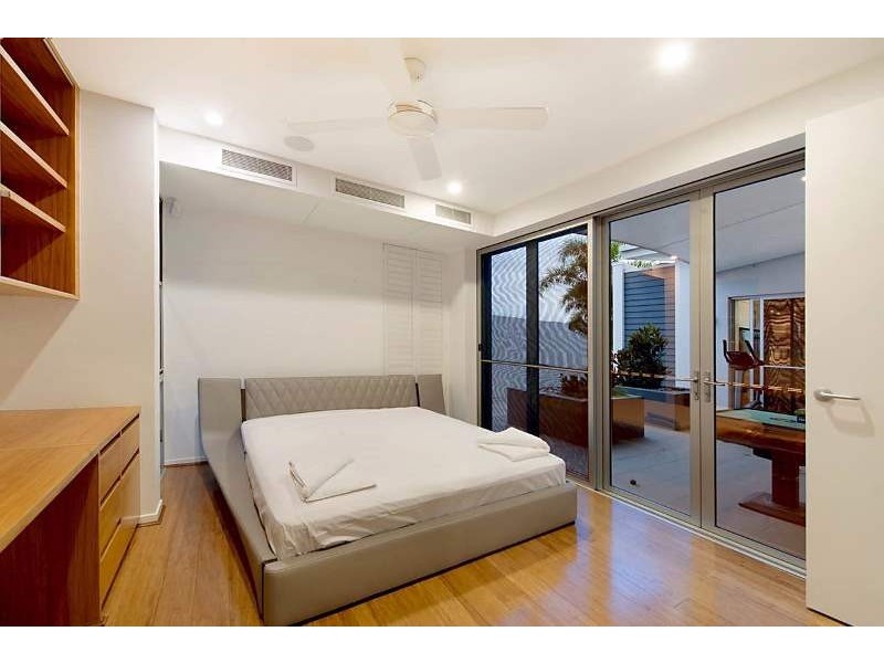 31 Ferrymans Court, Helensvale QLD 4212