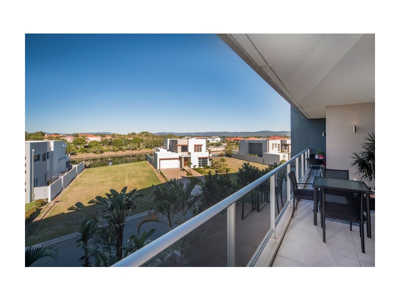 2317/2 Activa Way, Hope Island QLD 4212