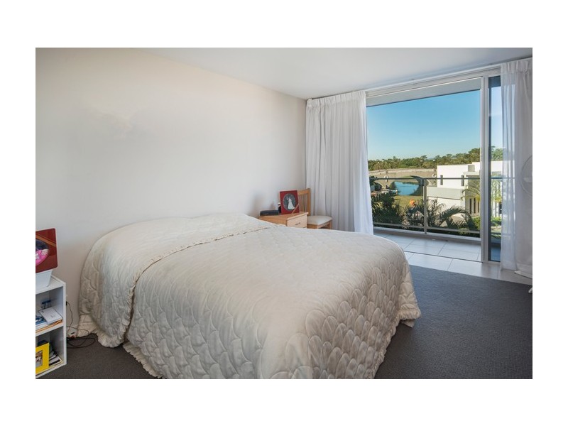 2317/2 Activa Way, Hope Island QLD 4212