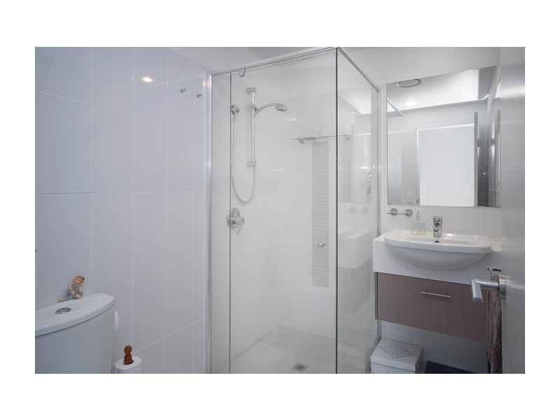 2317/2 Activa Way, Hope Island QLD 4212