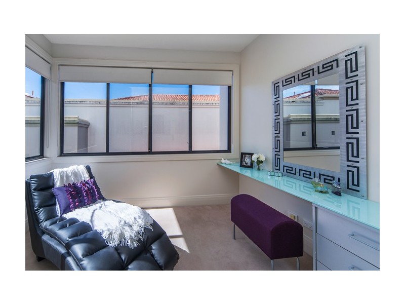 1511 Rosebank Way West, Hope Island QLD 4212