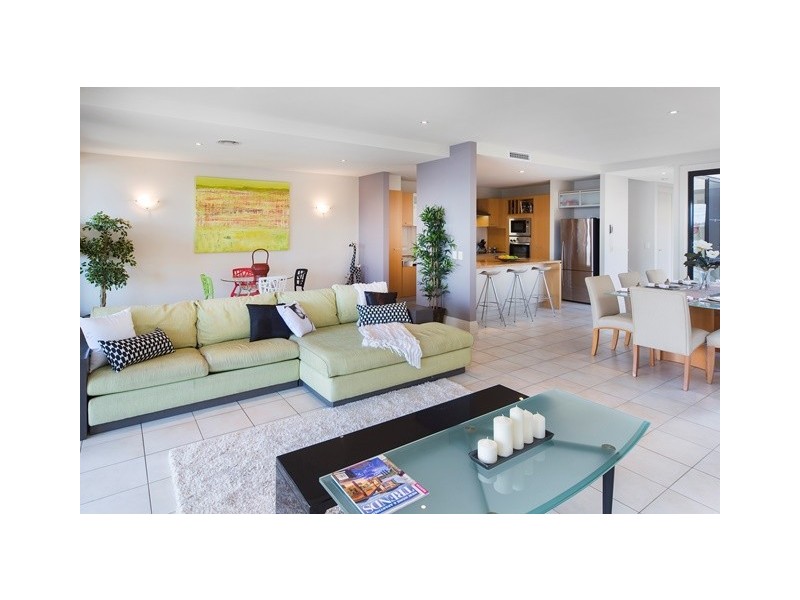 1511 Rosebank Way West, Hope Island QLD 4212