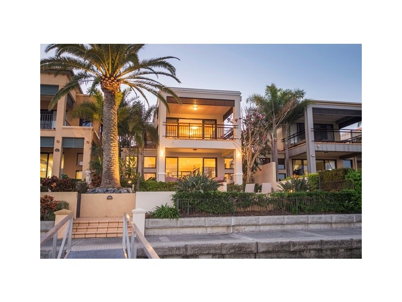 1511 Rosebank Way West, Hope Island QLD 4212