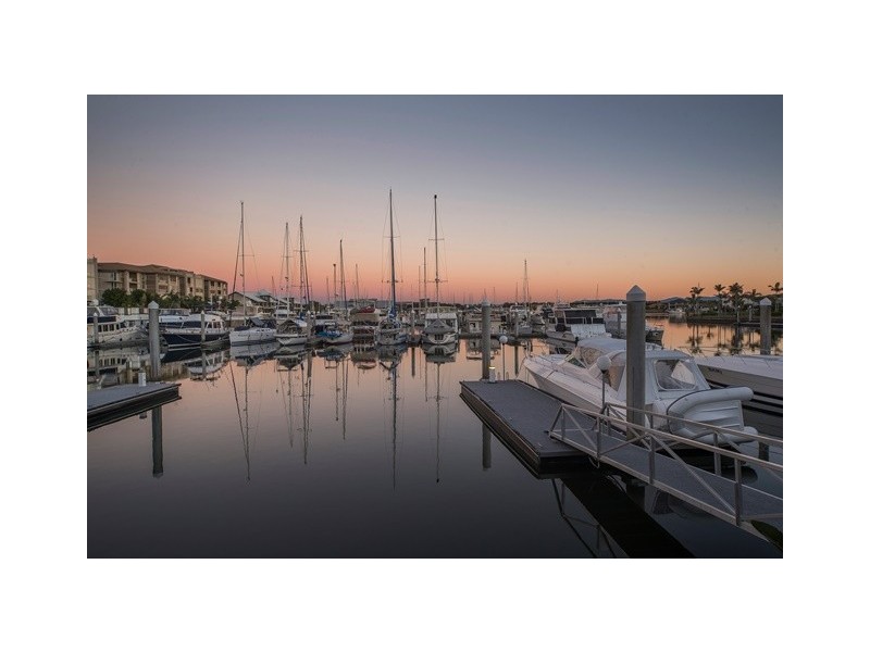 1511 Rosebank Way West, Hope Island QLD 4212