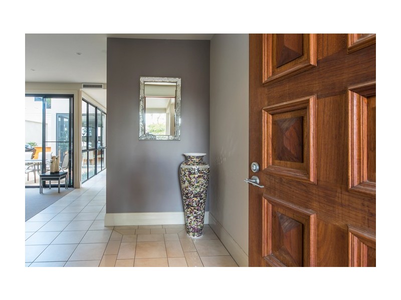 1511 Rosebank Way West, Hope Island QLD 4212