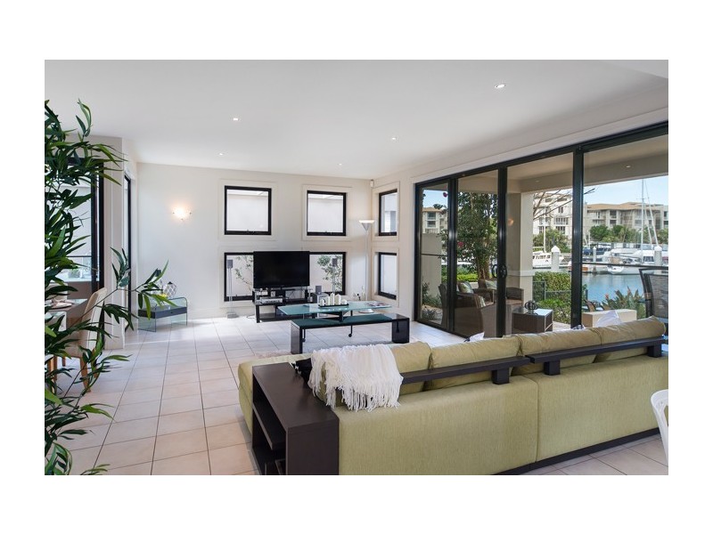 1511 Rosebank Way West, Hope Island QLD 4212