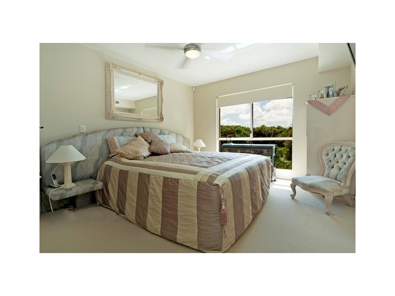 8435 Magnolia Drive East, Hope Island QLD 4212