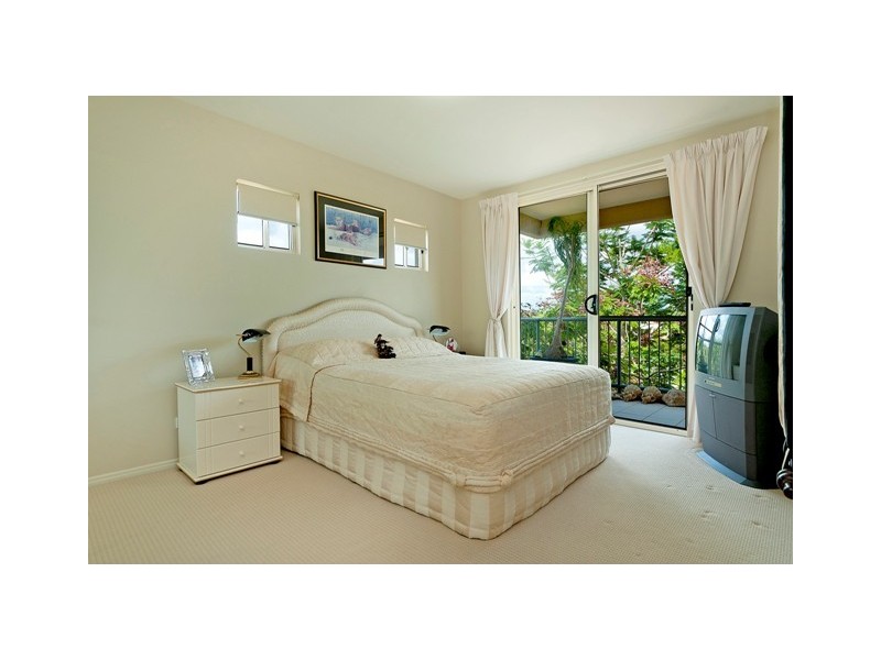 8435 Magnolia Drive East, Hope Island QLD 4212