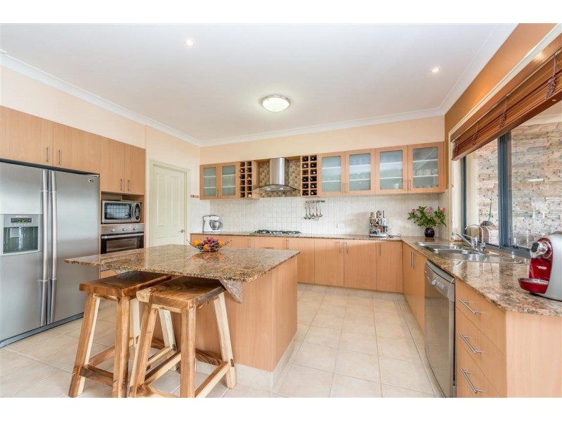 31 Lee-Anne Crescent, Helensvale QLD 4212