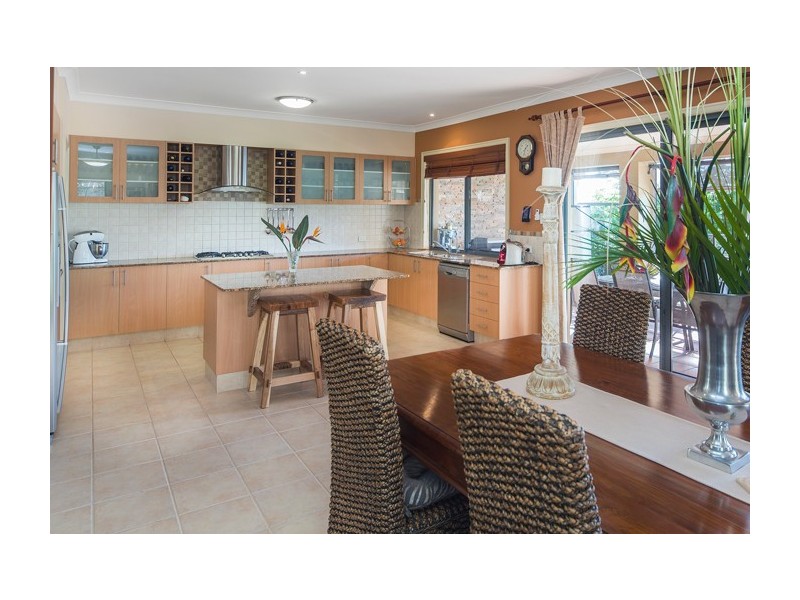 31 Lee-Anne Crescent, Helensvale QLD 4212