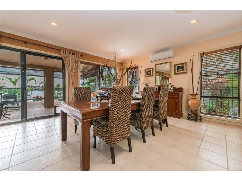 31 Lee-Anne Crescent, Helensvale QLD 4212