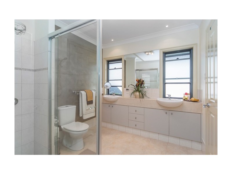 31 Lee-Anne Crescent, Helensvale QLD 4212