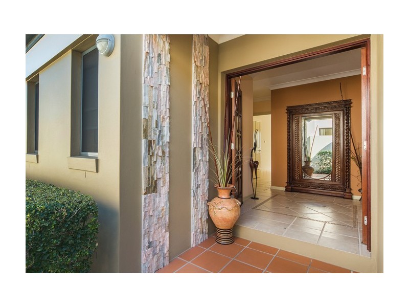 31 Lee-Anne Crescent, Helensvale QLD 4212