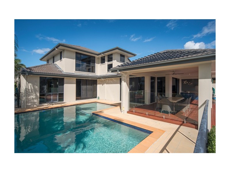 2152 Beaufort Way, Hope Island QLD 4212
