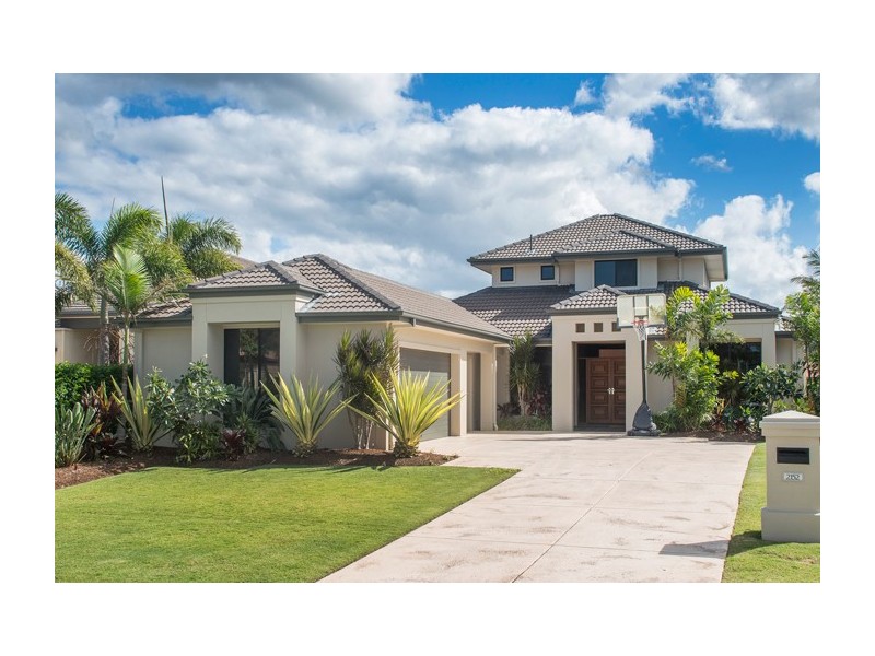 2152 Beaufort Way, Hope Island QLD 4212