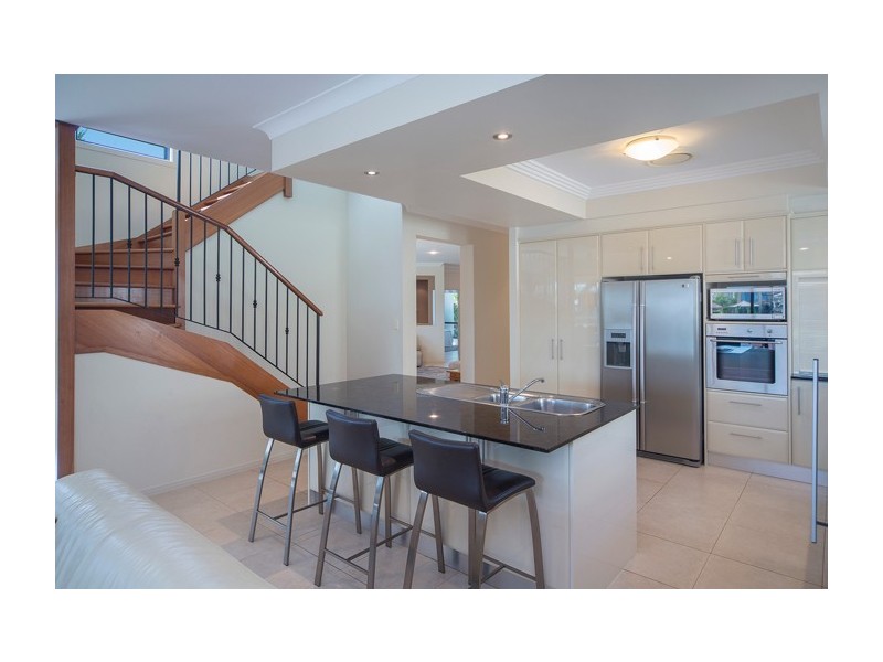 2152 Beaufort Way, Hope Island QLD 4212