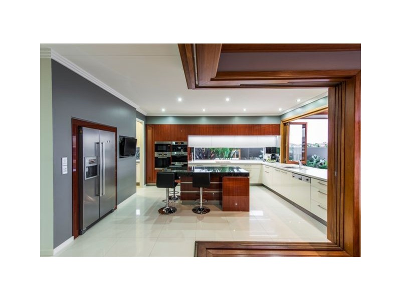 136 The Peninsula, Monterey Keys, Helensvale QLD 4212