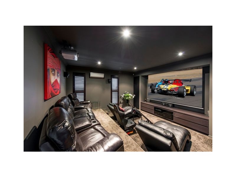 136 The Peninsula, Monterey Keys, Helensvale QLD 4212