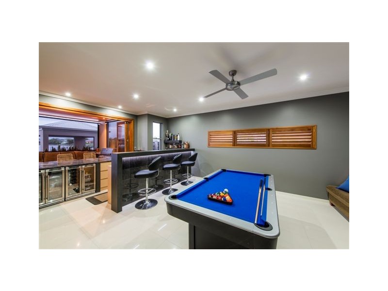 136 The Peninsula, Monterey Keys, Helensvale QLD 4212