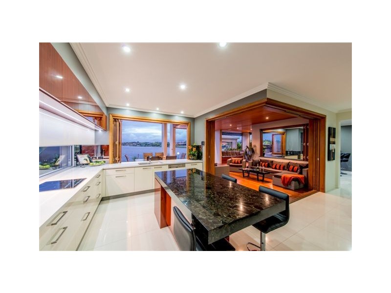 136 The Peninsula, Monterey Keys, Helensvale QLD 4212