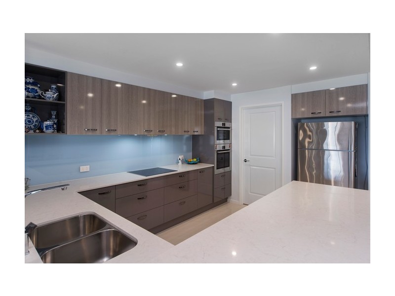 7698 Fairway Boulevard, Hope Island QLD 4212
