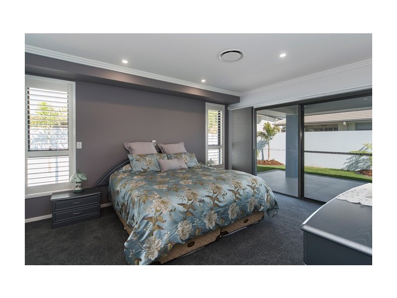 7698 Fairway Boulevard, Hope Island QLD 4212