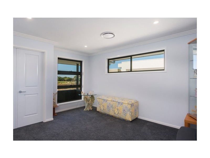 7698 Fairway Boulevard, Hope Island QLD 4212