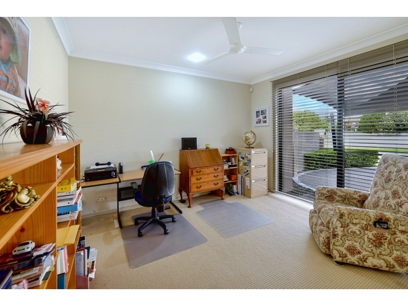 45 Lee-Anne Crescent, Helensvale QLD 4212