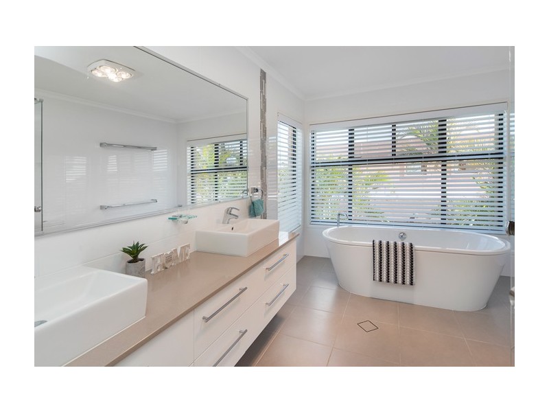 31 Glenwater Crescent, Helensvale QLD 4212
